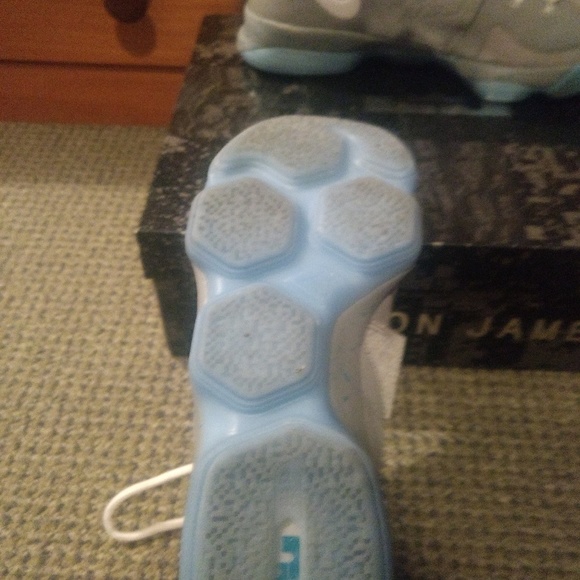 Nike LeBron 14 air mag - Picture 1 of 4
